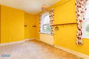 Bedroom- click for photo gallery